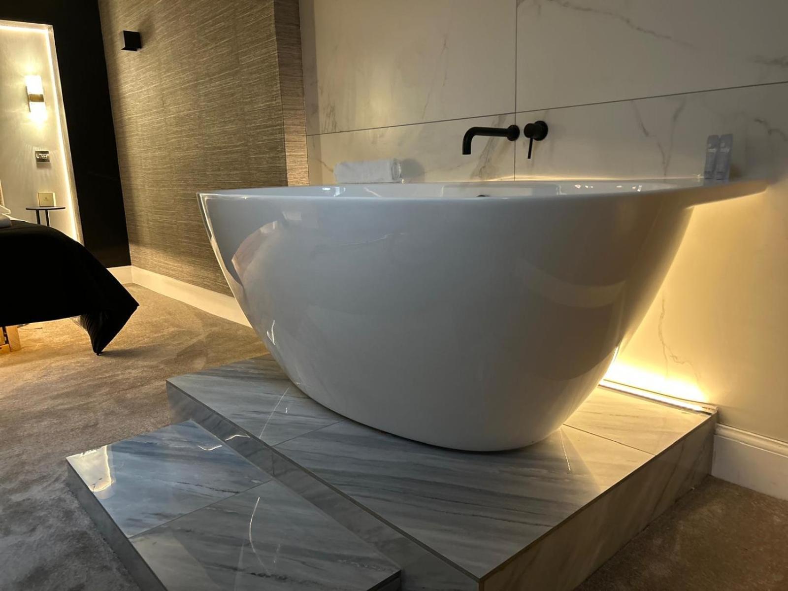 Luxury 1Bed Retreat Edinburgh Apartment Luaran gambar
