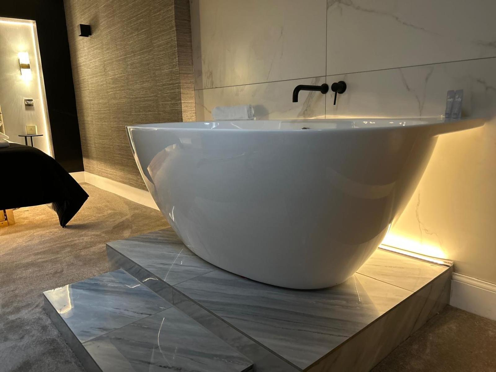 Luxury 1Bed Retreat Edinburgh Apartment Luaran gambar